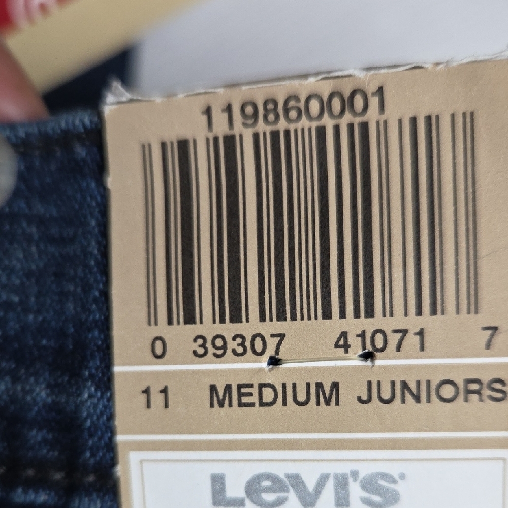 Levi's Women's Dark Blue Boot Cut Leg Jeans,sz 11 Junior. - Picture 7 of 8